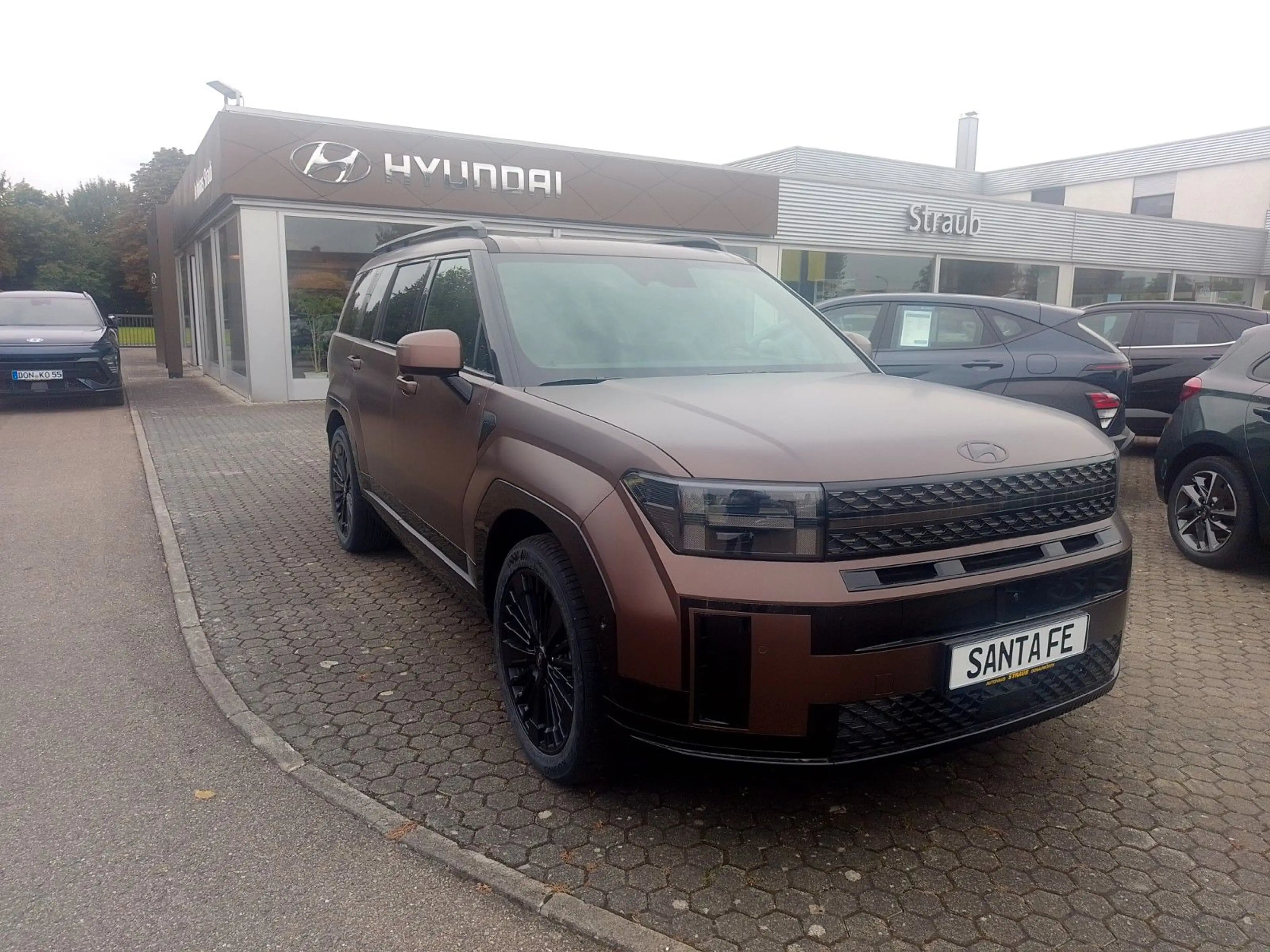 Hyundai SANTA FE 1.6 T Hybrid 176kW 2WD Blackline Pano — photo 2