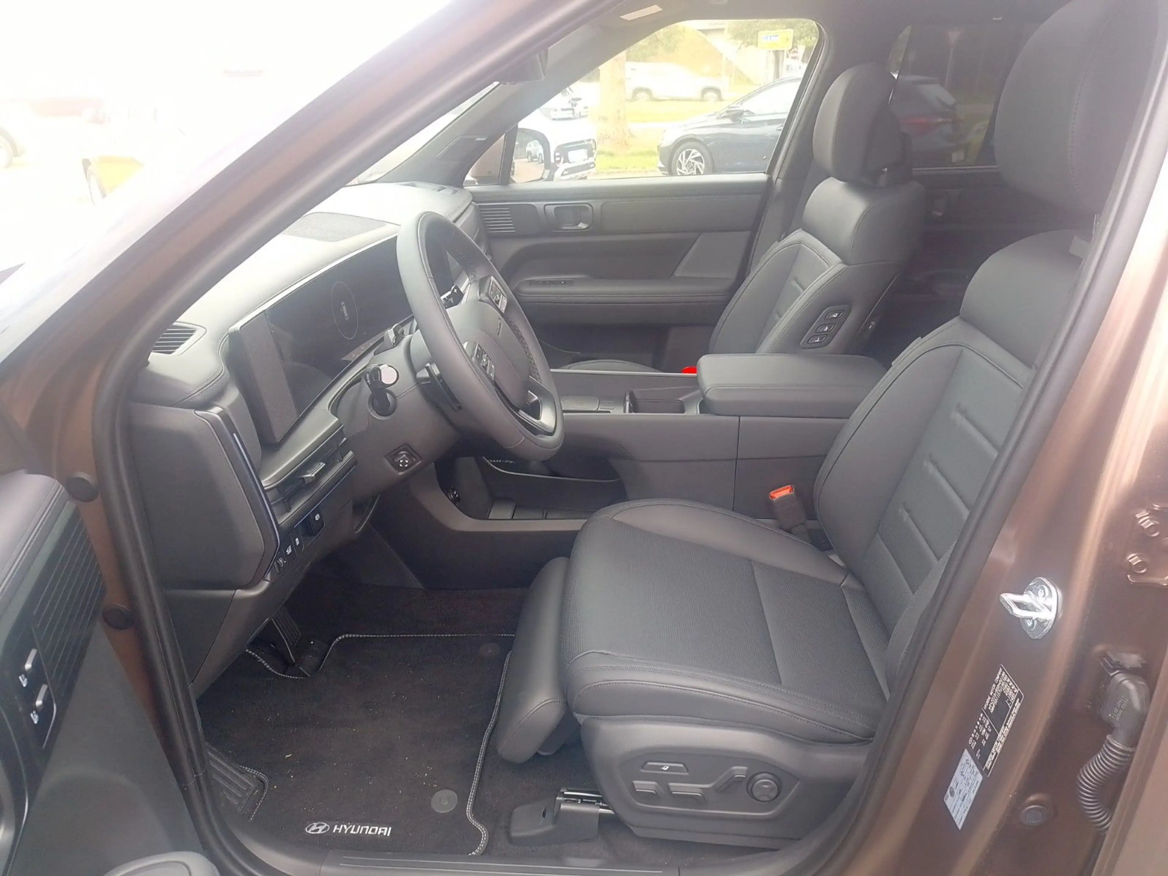 Hyundai SANTA FE 1.6 T Hybrid 176kW 2WD Blackline Pano — photo 7