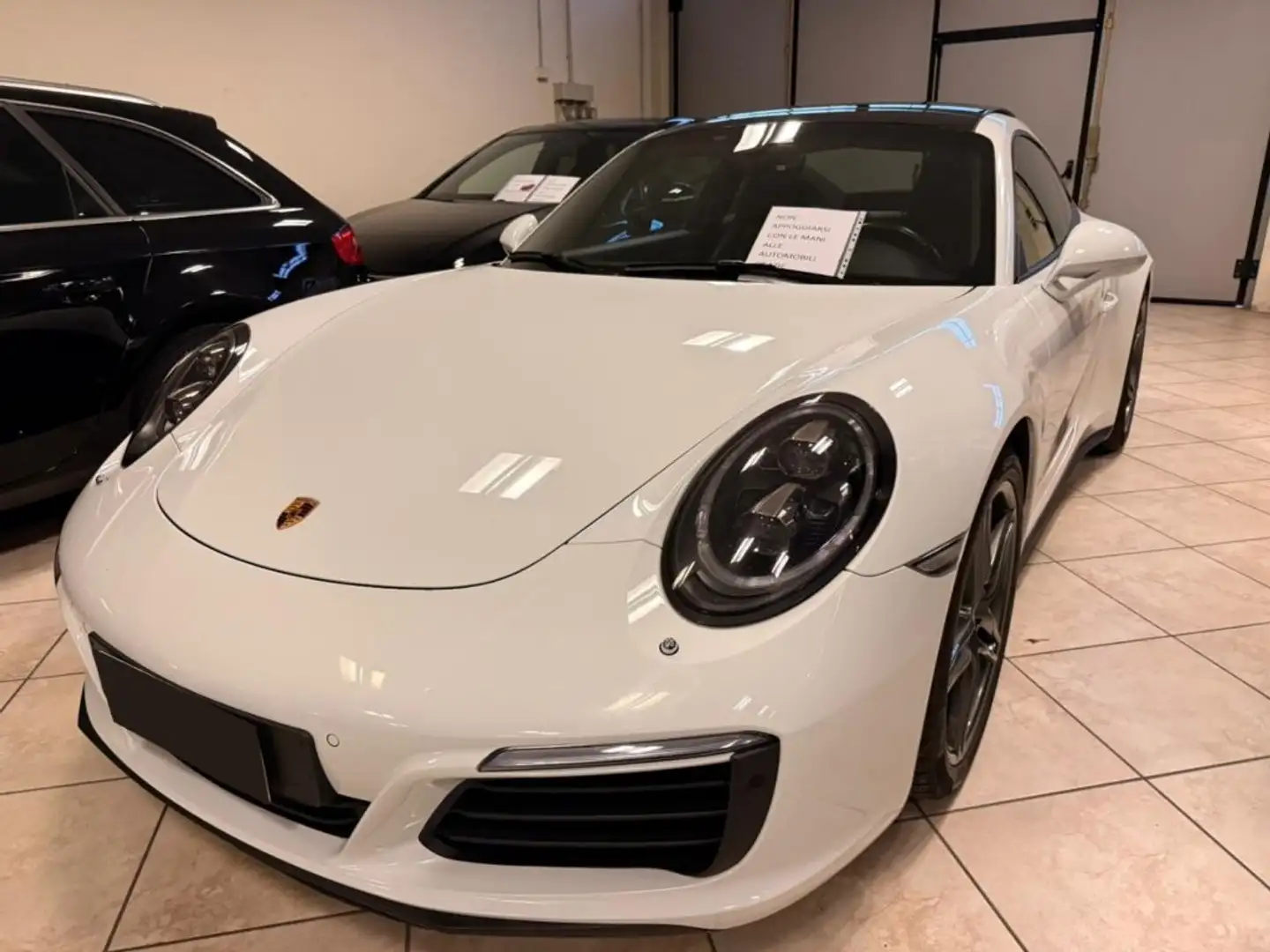 Porsche 911 3.0 Carrera 4 Coupé Bianco - 1