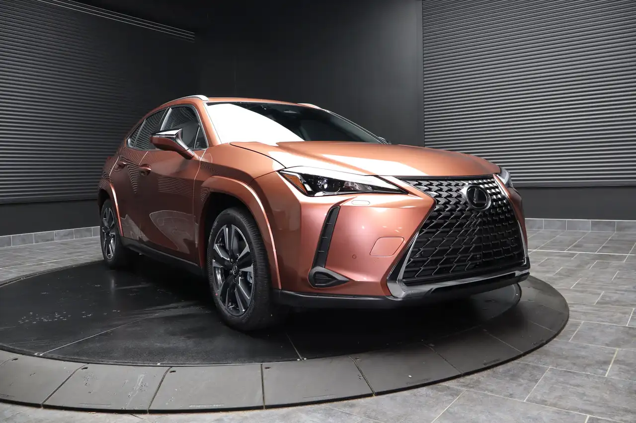 Lexus UX photo Lexus UX