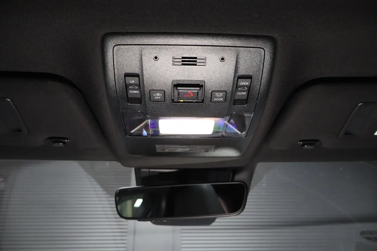 Lexus UX photo Lexus UX