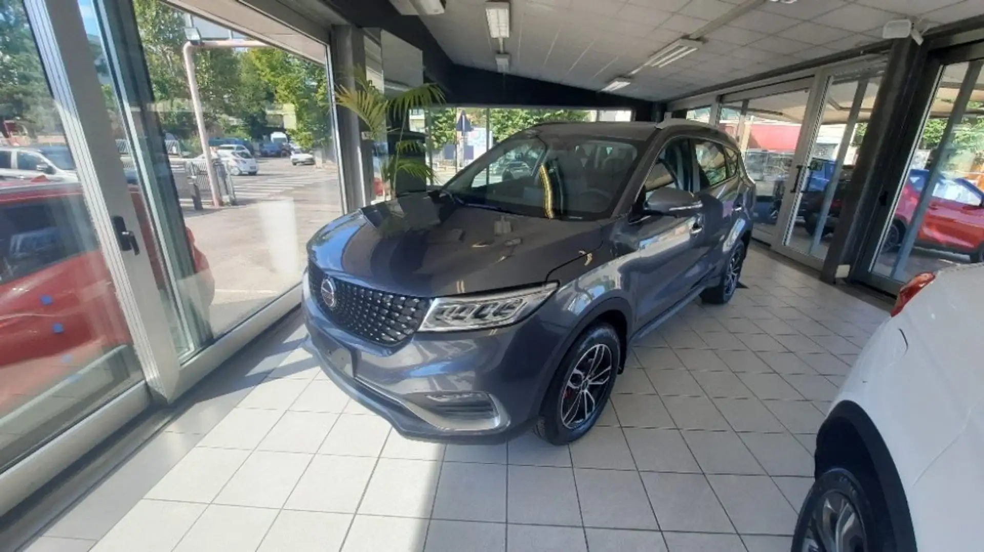 DFSK Glory 580 1.5 GPL/ Bifuel aut. Grau - 2