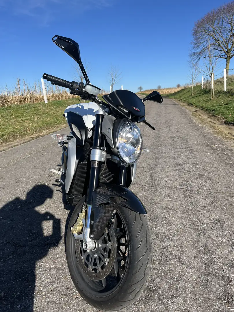MV Agusta Brutale 800 - 2