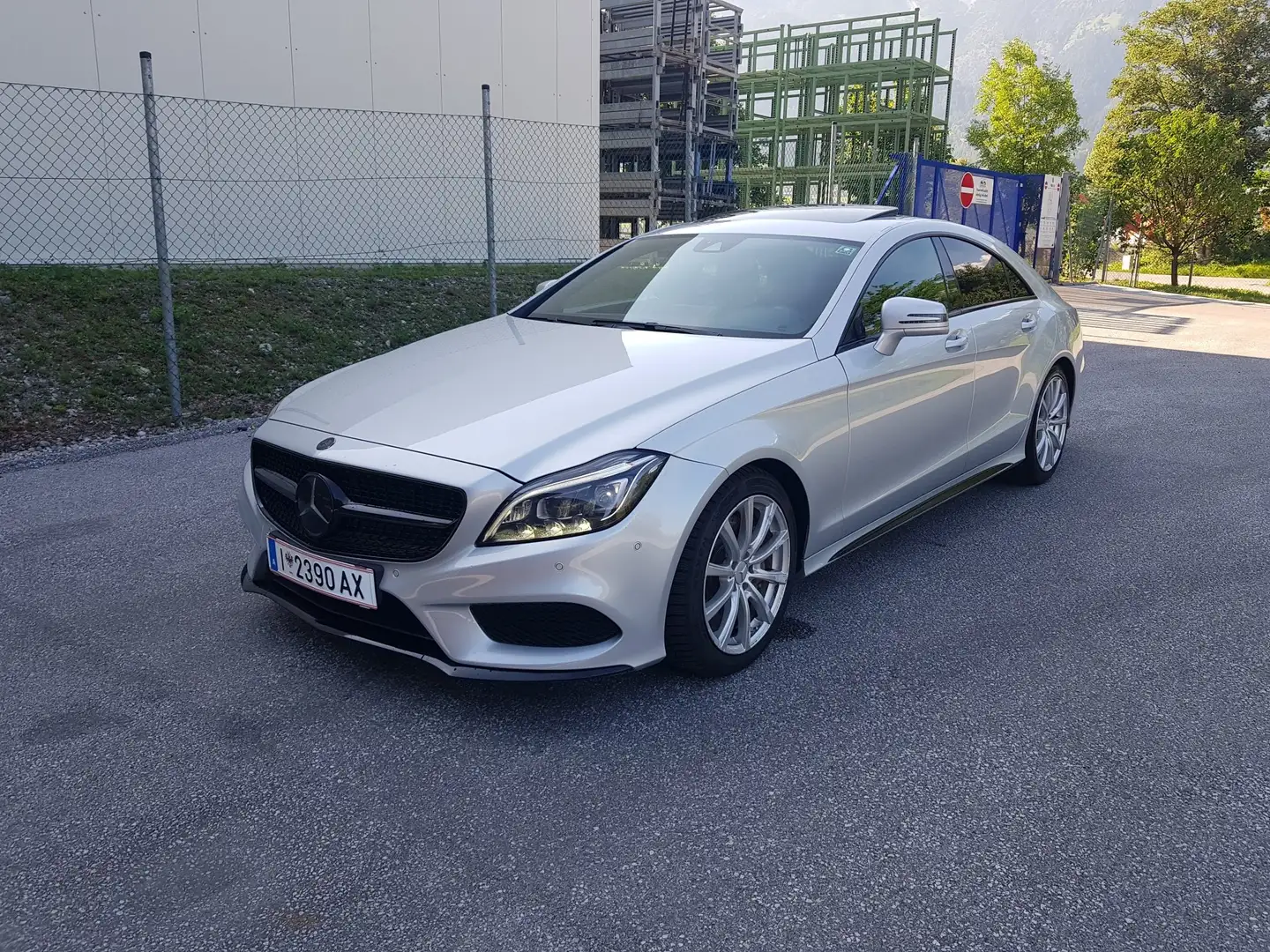 Mercedes-Benz CLS 350 CLS 350 BlueTec / d 4Matic (218.394) Silber - 2