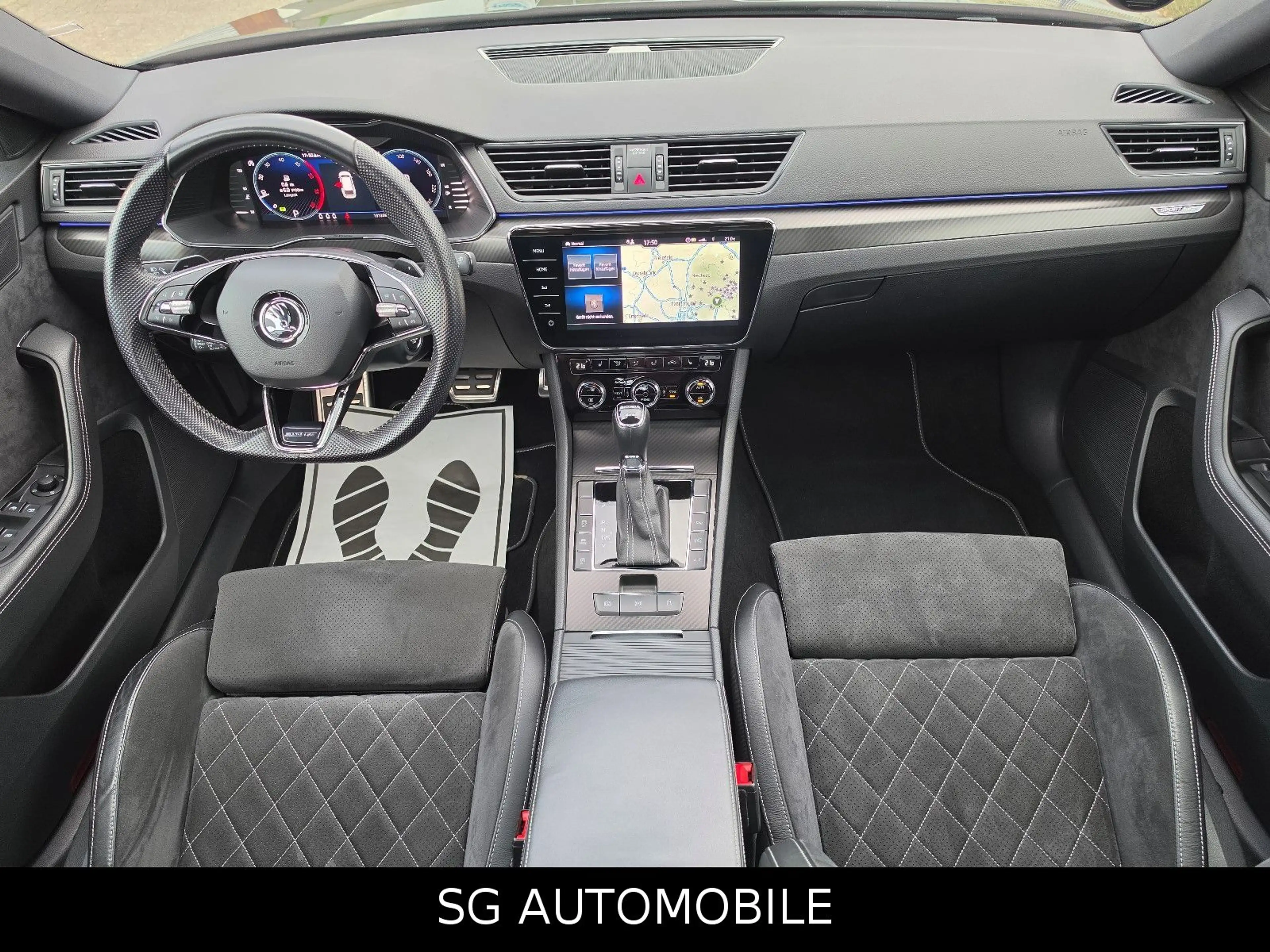 Skoda Superb Combi 2.0 TDI DSG Sportline 4x4 °AHK°PANO — photo 8