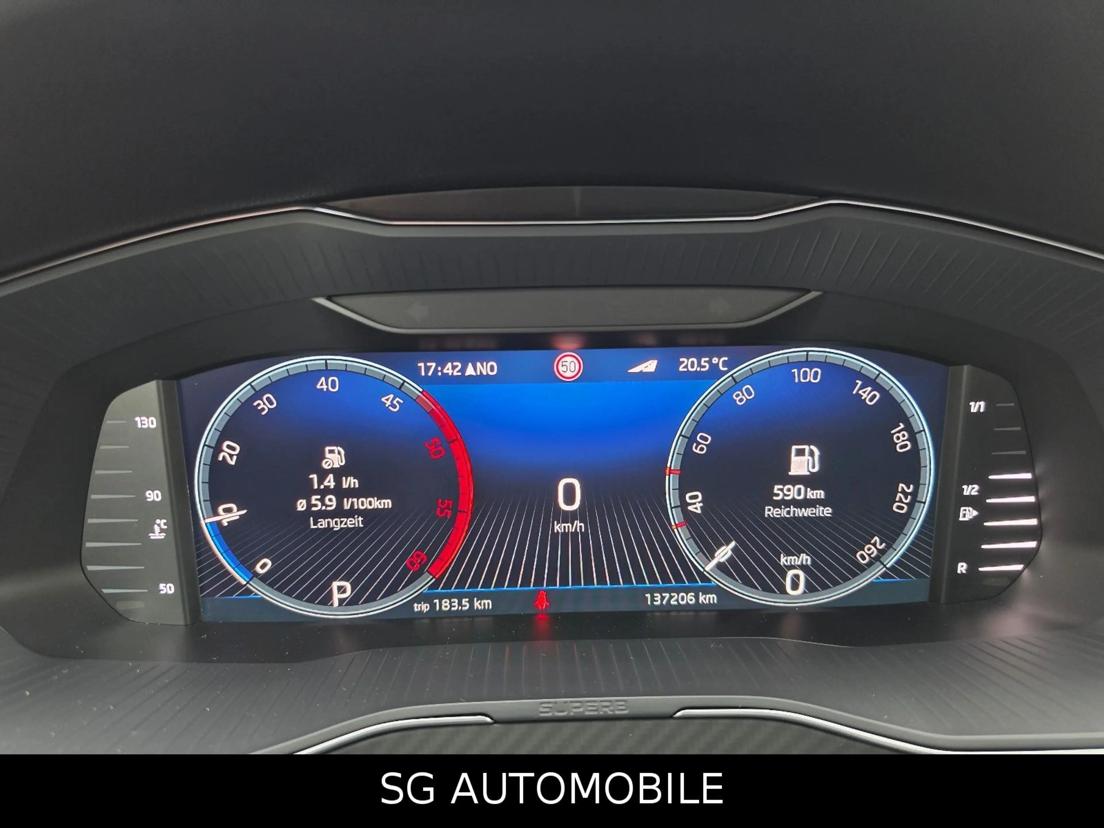 Skoda Superb Combi 2.0 TDI DSG Sportline 4x4 °AHK°PANO — photo 12
