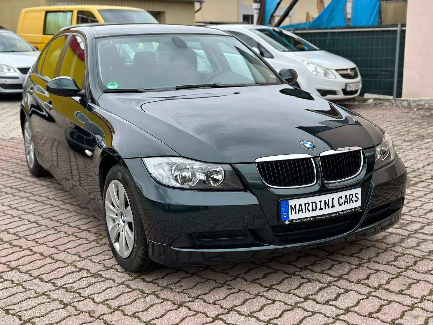 BMW 318 318i zelena - 2