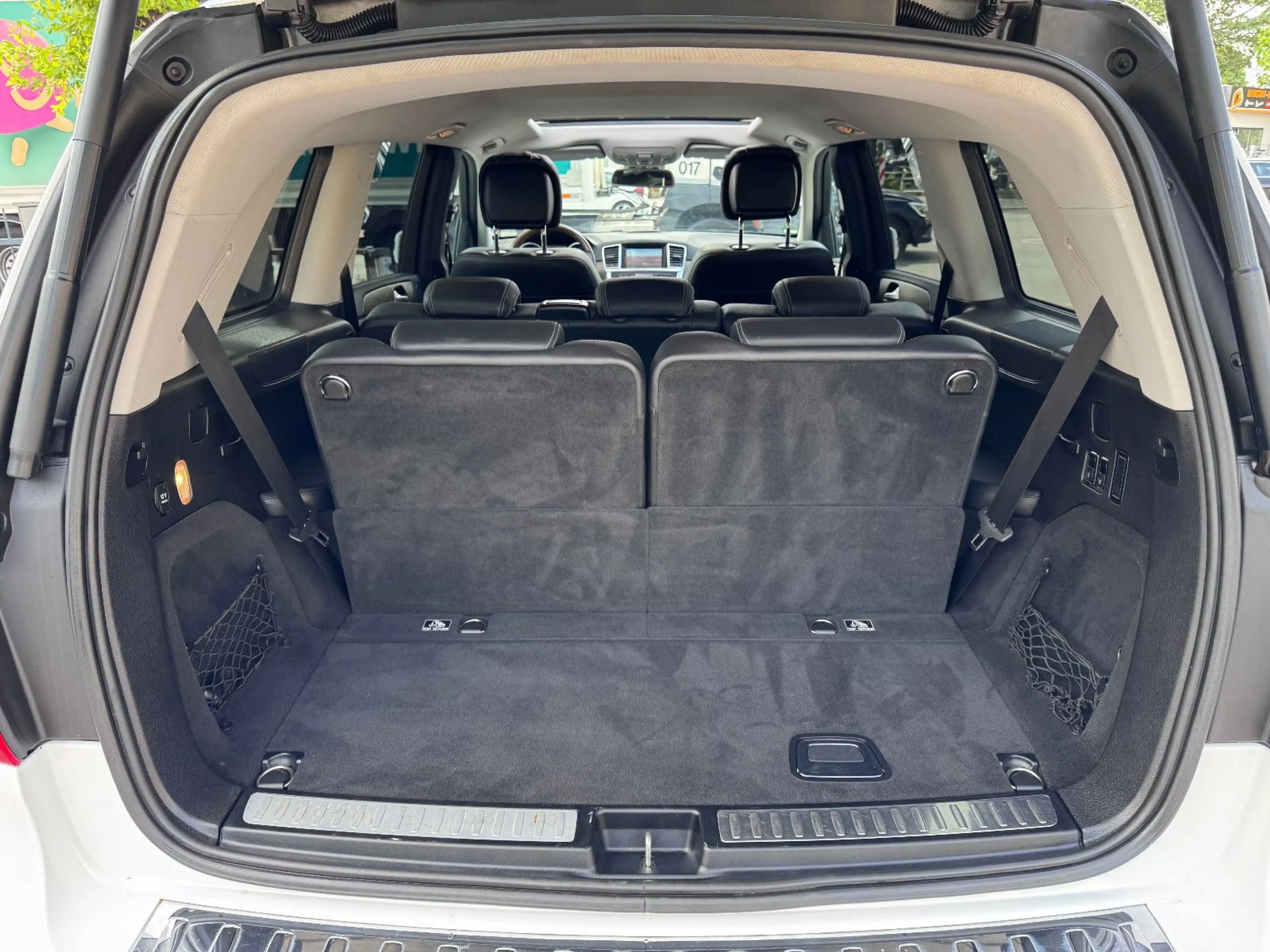 Mercedes-Benz GL 500 *AMG PAKET*H&K SOUND*360°*MASSAGE* — photo 8