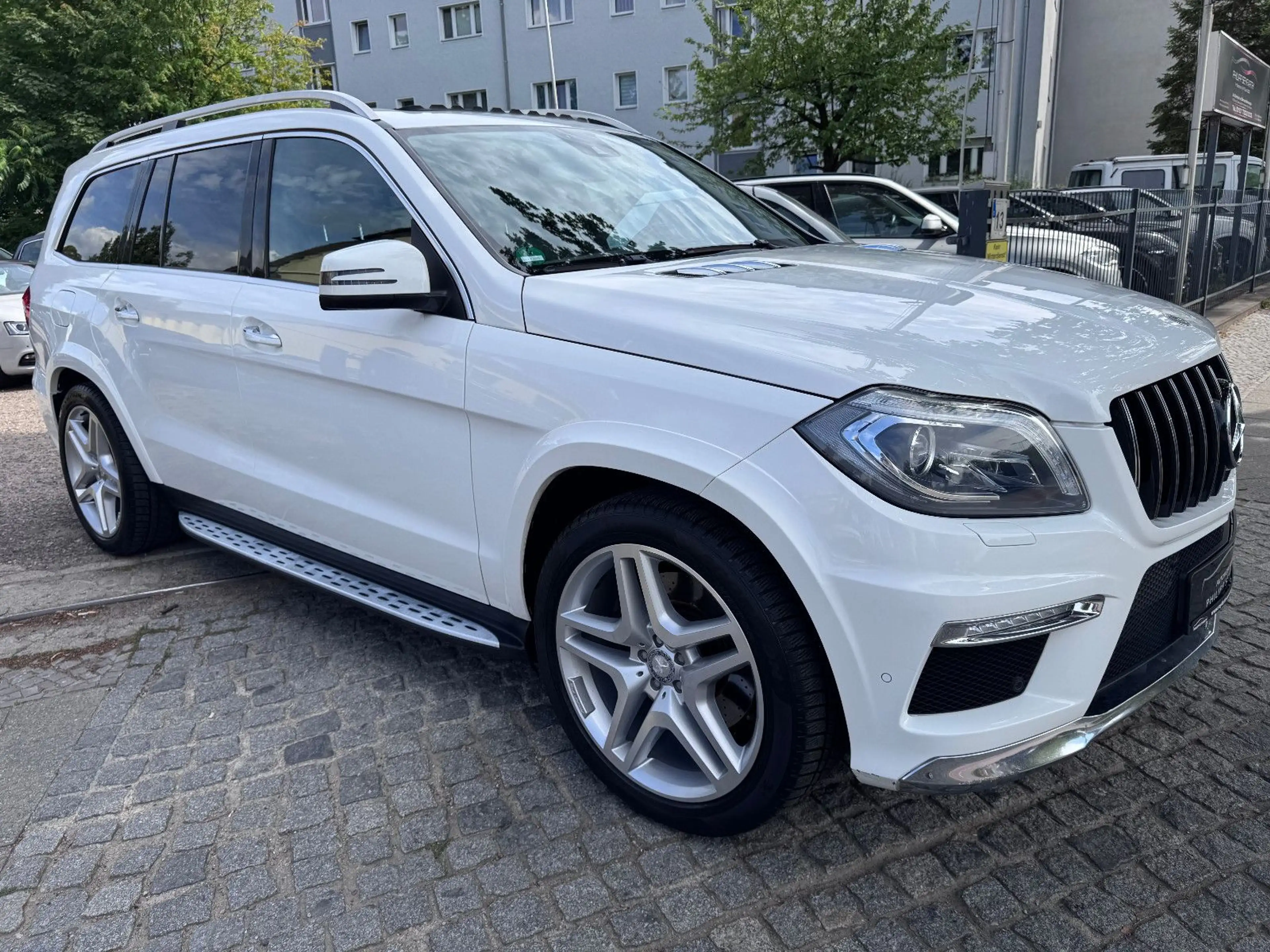 Mercedes-Benz GL 500 *AMG PAKET*H&K SOUND*360°*MASSAGE* — photo 5