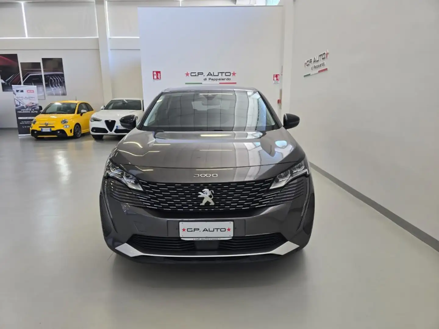 Peugeot 3008 BlueHDi 130 S&S EAT8 Allure Grau - 2