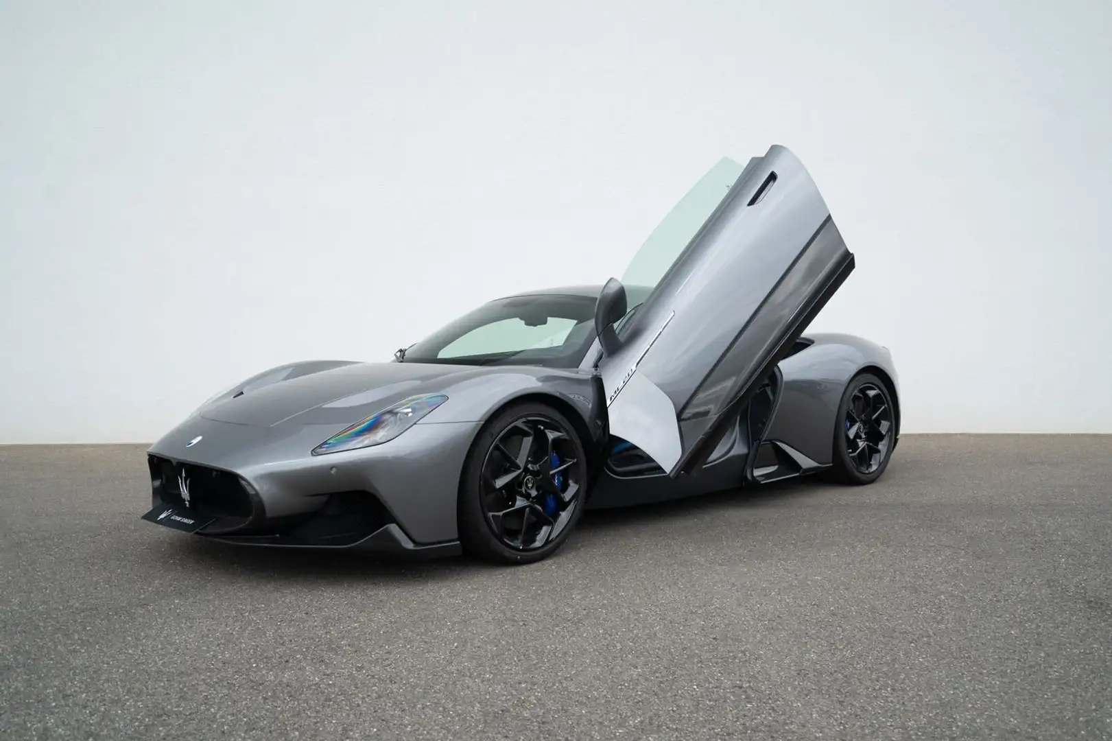 Maserati MC20 Deutsches Fahrzeug Grijs - 1