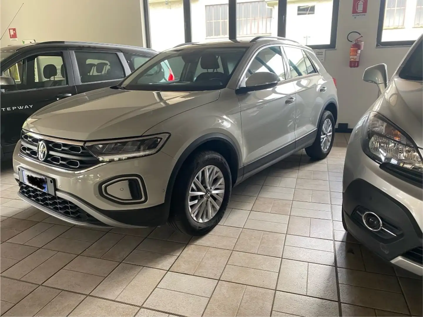 Volkswagen T-Roc 1.5 TSI ACT DSG Style Wit - 2
