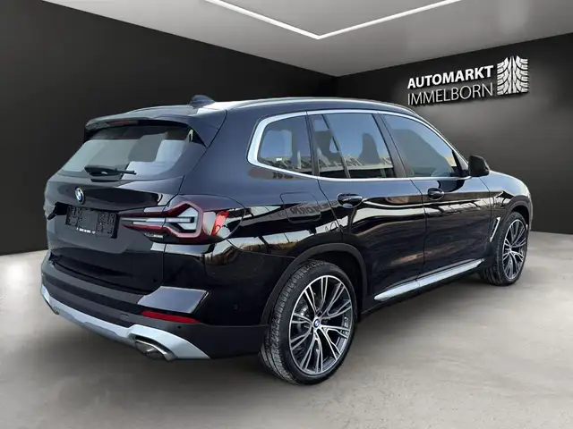 BMW X3 view 6