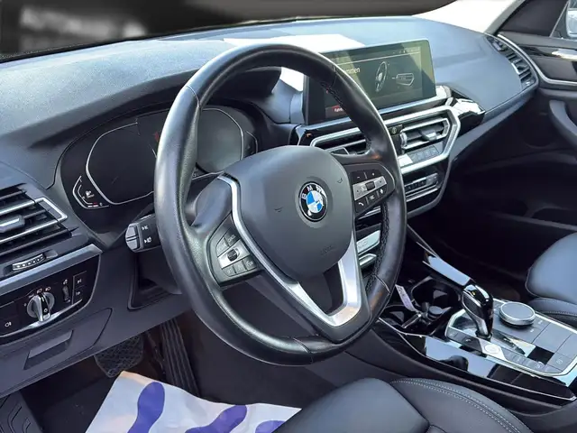 BMW X3 view 15