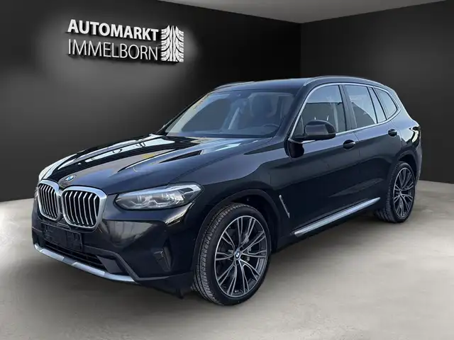 BMW X3 view 4