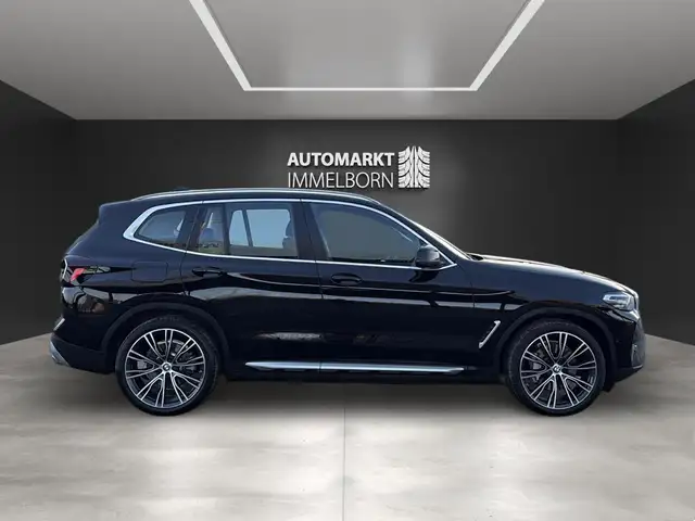 BMW X3 view 9