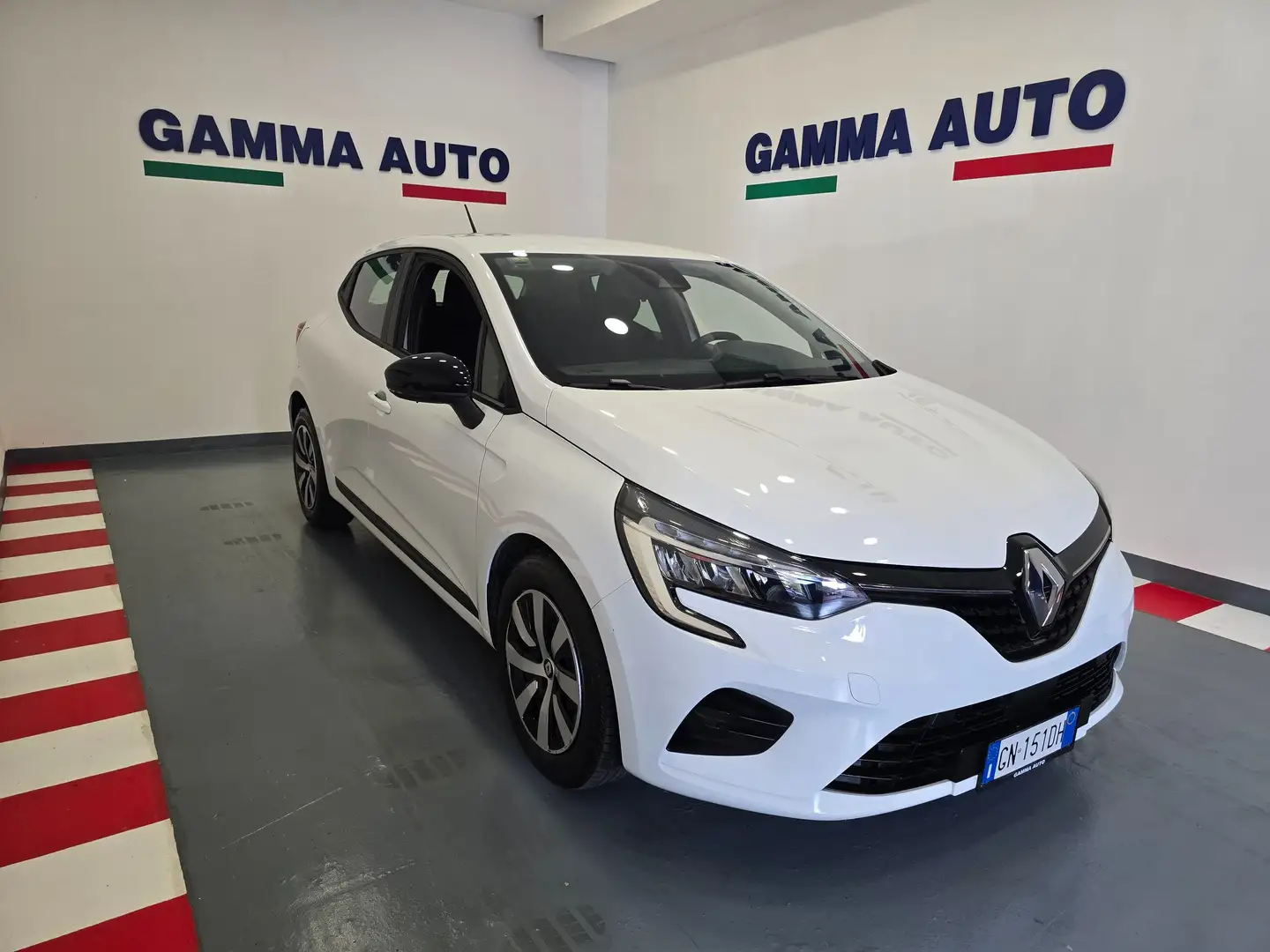 Renault Clio 1.0 INTENSE KM 9400 FATTURABILE IVA ESPOSTA NUOVA Blanco - 2