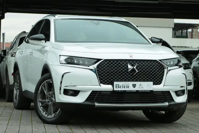 DS Automobiles DS 7 Crossback view 2