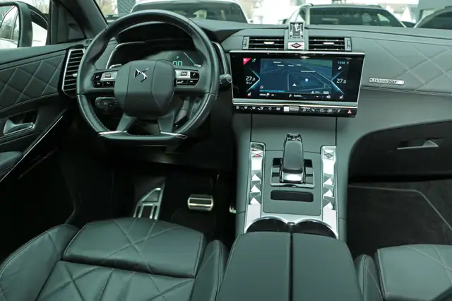 DS Automobiles DS 7 Crossback view 12