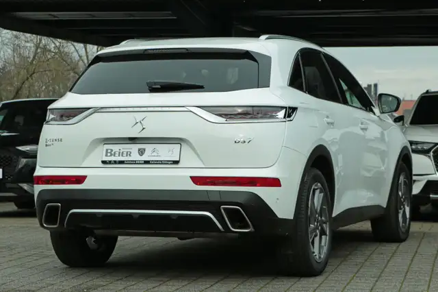 DS Automobiles DS 7 Crossback view 4