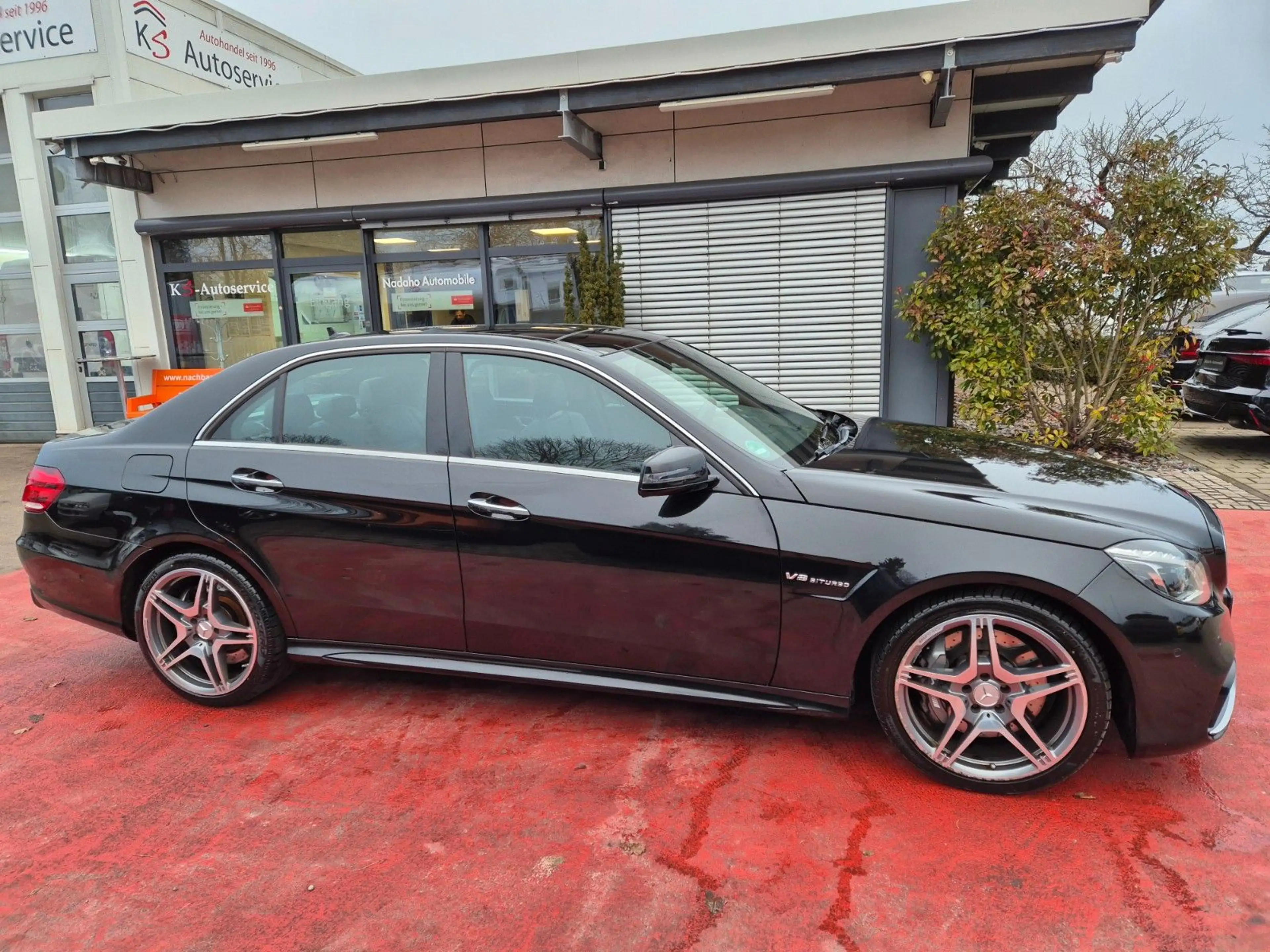 Mercedes-Benz E 63 AMG 4Matic Lim.Pano/Kam/LED — photo 5