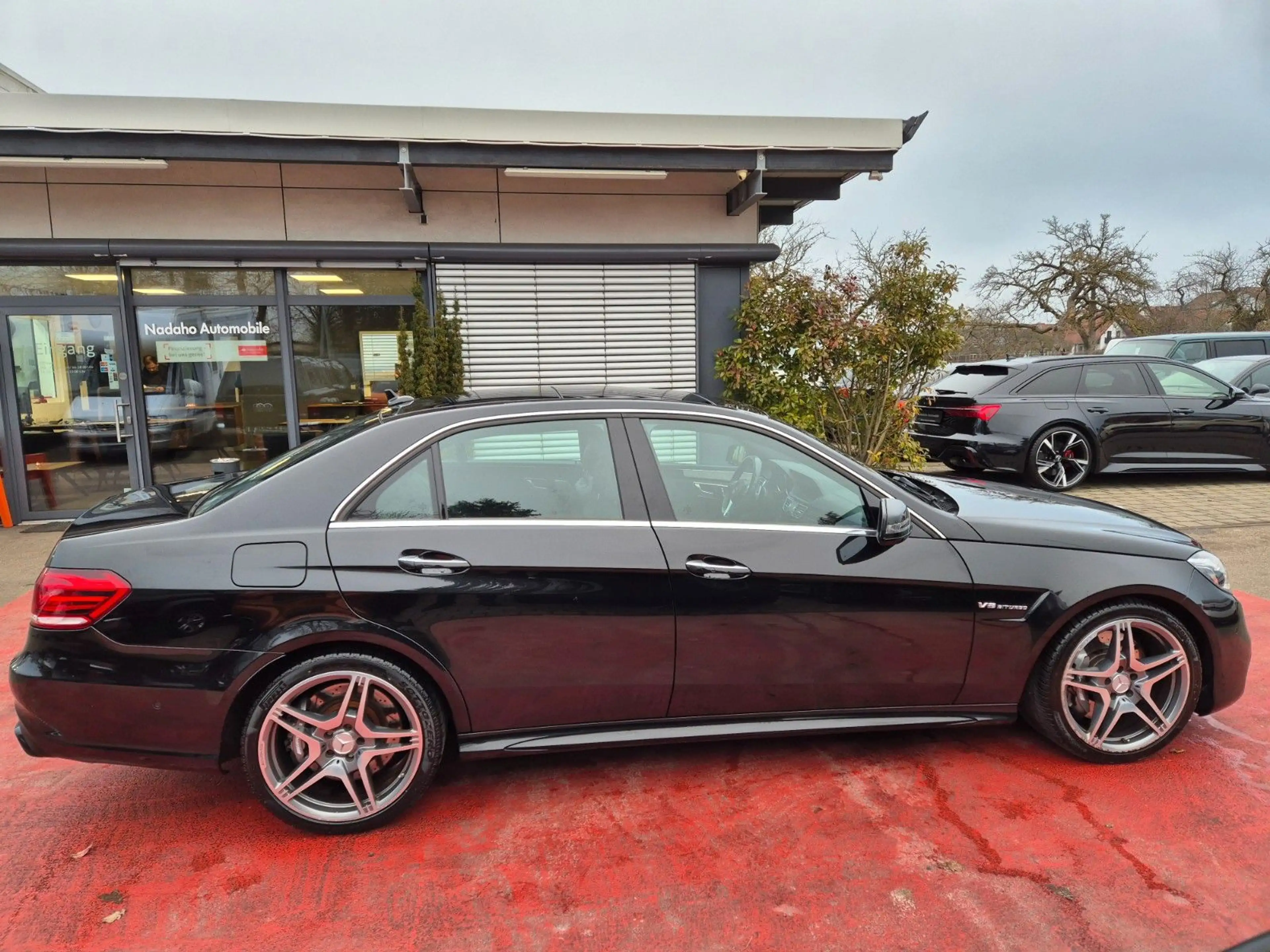 Mercedes-Benz E 63 AMG 4Matic Lim.Pano/Kam/LED — photo 6