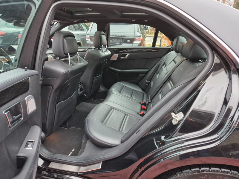 Mercedes-Benz E 63 AMG 4Matic Lim.Pano/Kam/LED — photo 15