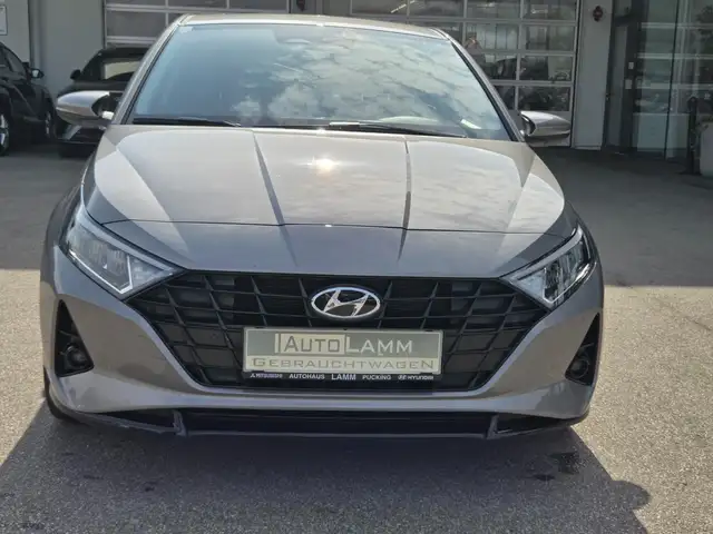 Hyundai i20 I20 1,2 Trendline + Schiebedach