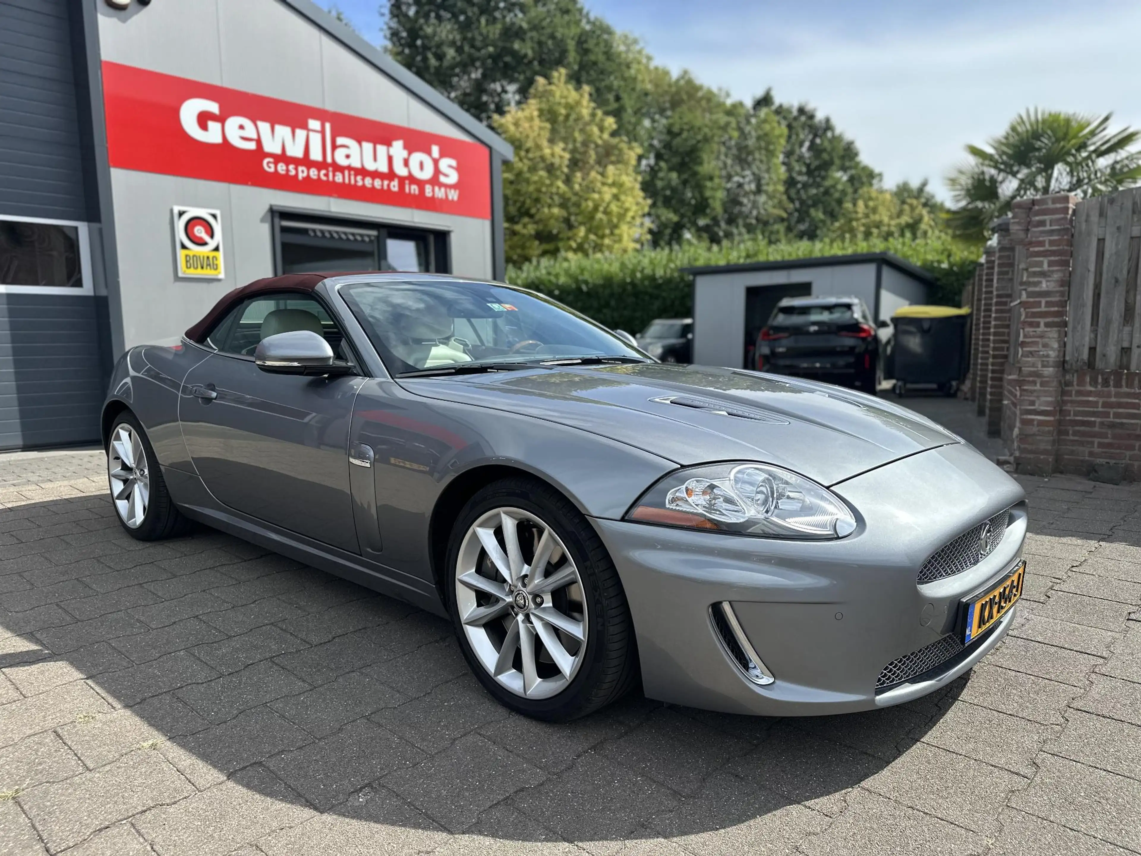Jaguar XKR 5.0 V8 S/C Convertible — photo 24