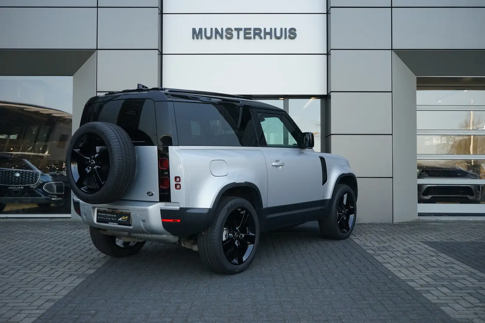 Land Rover Defender 3.0 D200 90 MHEV S | Grijs kenteken | 22 Inch | St Grijs - 2