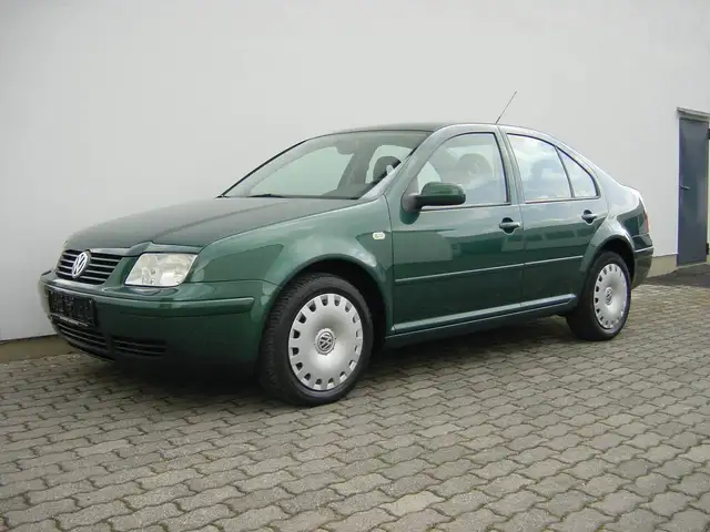 Volkswagen Bora Bora 1.6 Comfortline 2.Hand/Klimaanlage/Sehr gepflegt