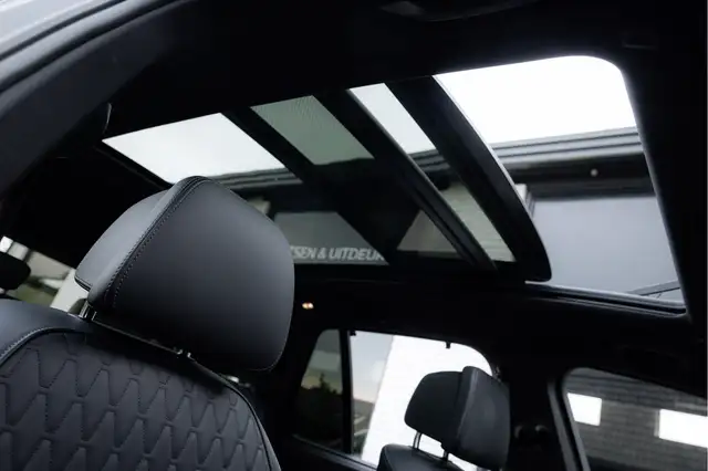 BMW X5 view 6