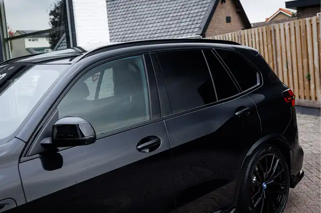 BMW X5 view 18