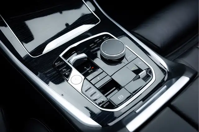 BMW X5 view 14