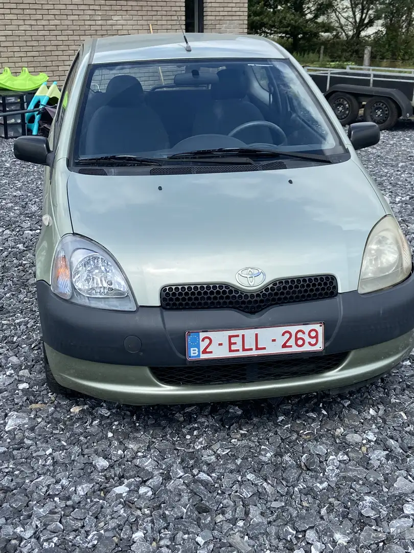 Toyota Yaris 1.0i VVT-i 16v Linea Terra - 1