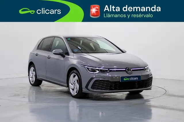 Volkswagen Golf view 3