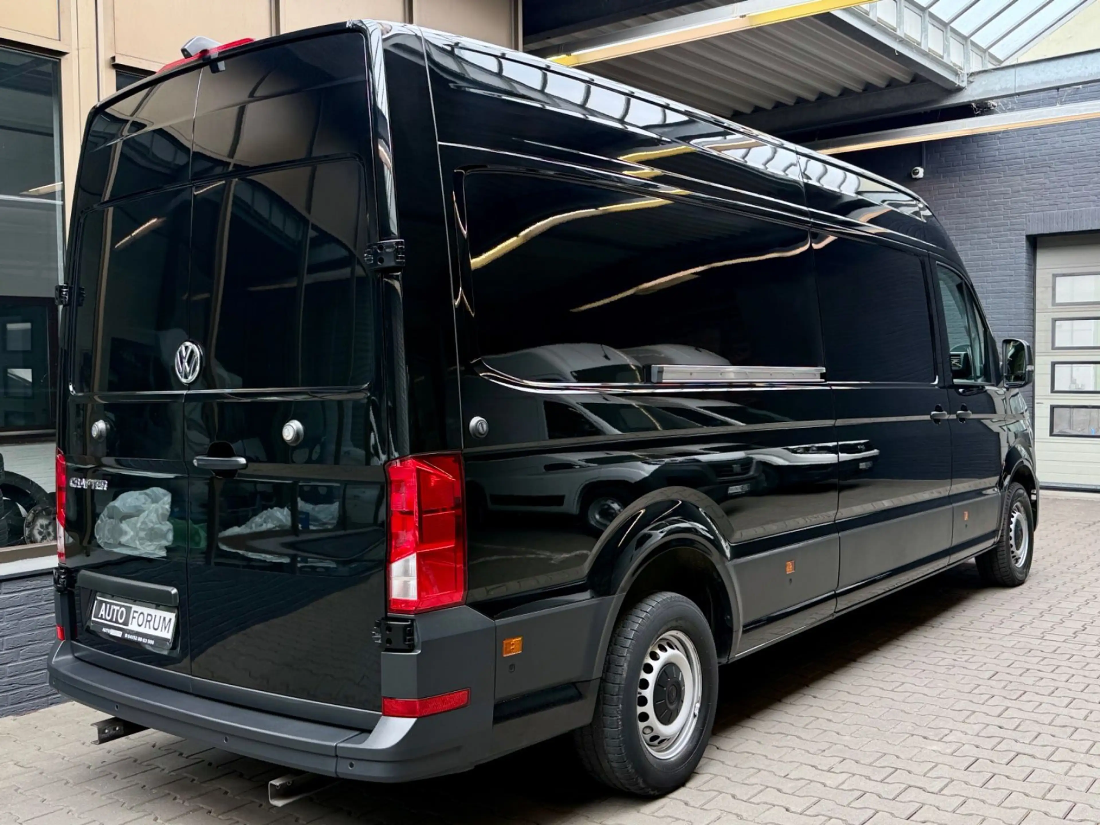 Volkswagen Crafter 2.0 TDI L4H3 AUTOMATIK CAM KLIMA TEMPOMA — photo 11