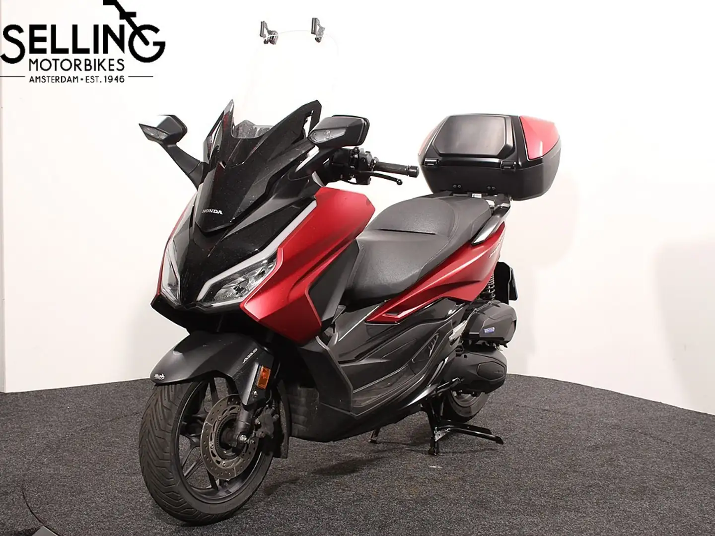 Honda NSS 125 Rood - 2