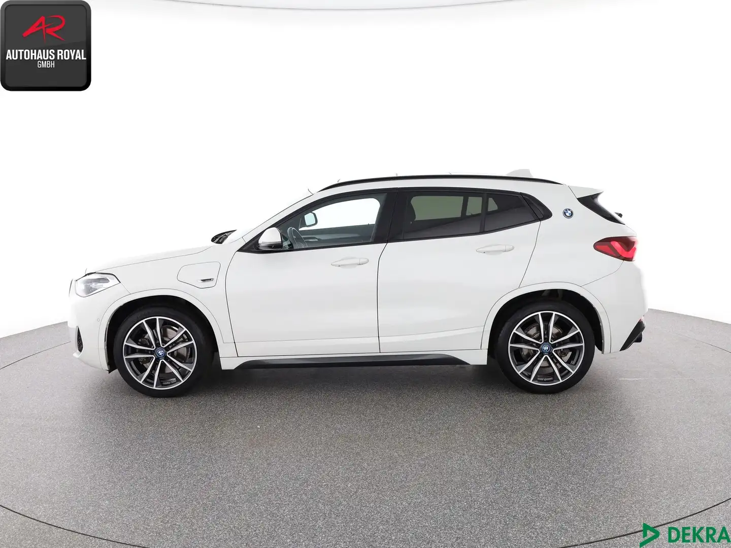 BMW X2 X2 xDrive25e M SPORT PANORAMA,STANDKLIMA,HIFI Weiß - 2