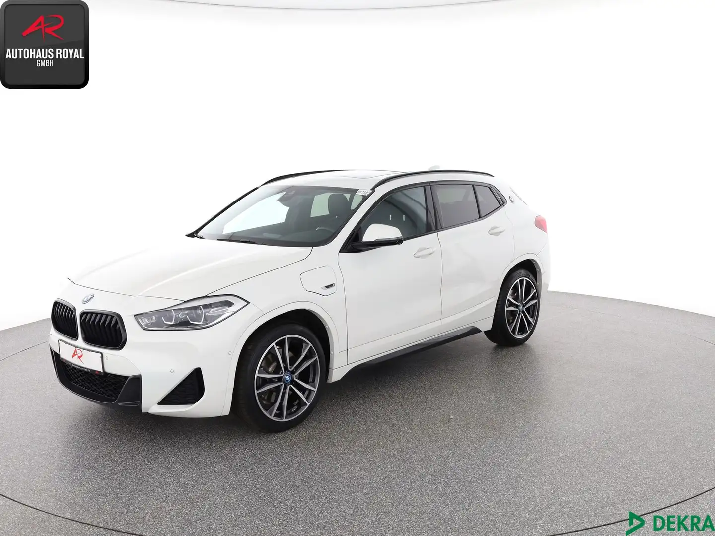 BMW X2 X2 xDrive25e M SPORT PANORAMA,STANDKLIMA,HIFI Weiß - 1
