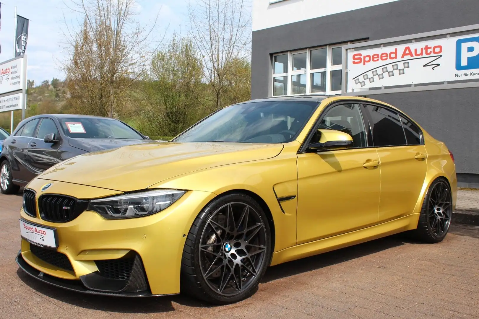 BMW M3 Competition/M-Performance/G-POWER/AKRAPOVIC Jaune - 1