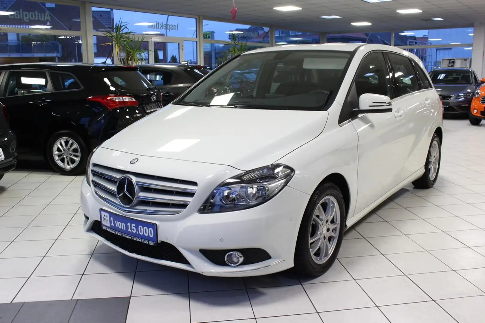 Mercedes-Benz B 180 Automatik Blanc - 1