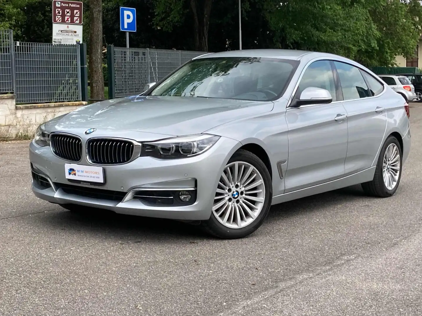 BMW 318 d Gran Turismo Luxury aut.PROMMO Gris - 1