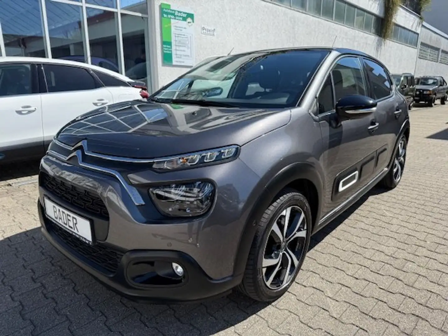 Citroen C3 Shine Pack 110 AUTOMATIK PDC vorne und hinten Gris - 1