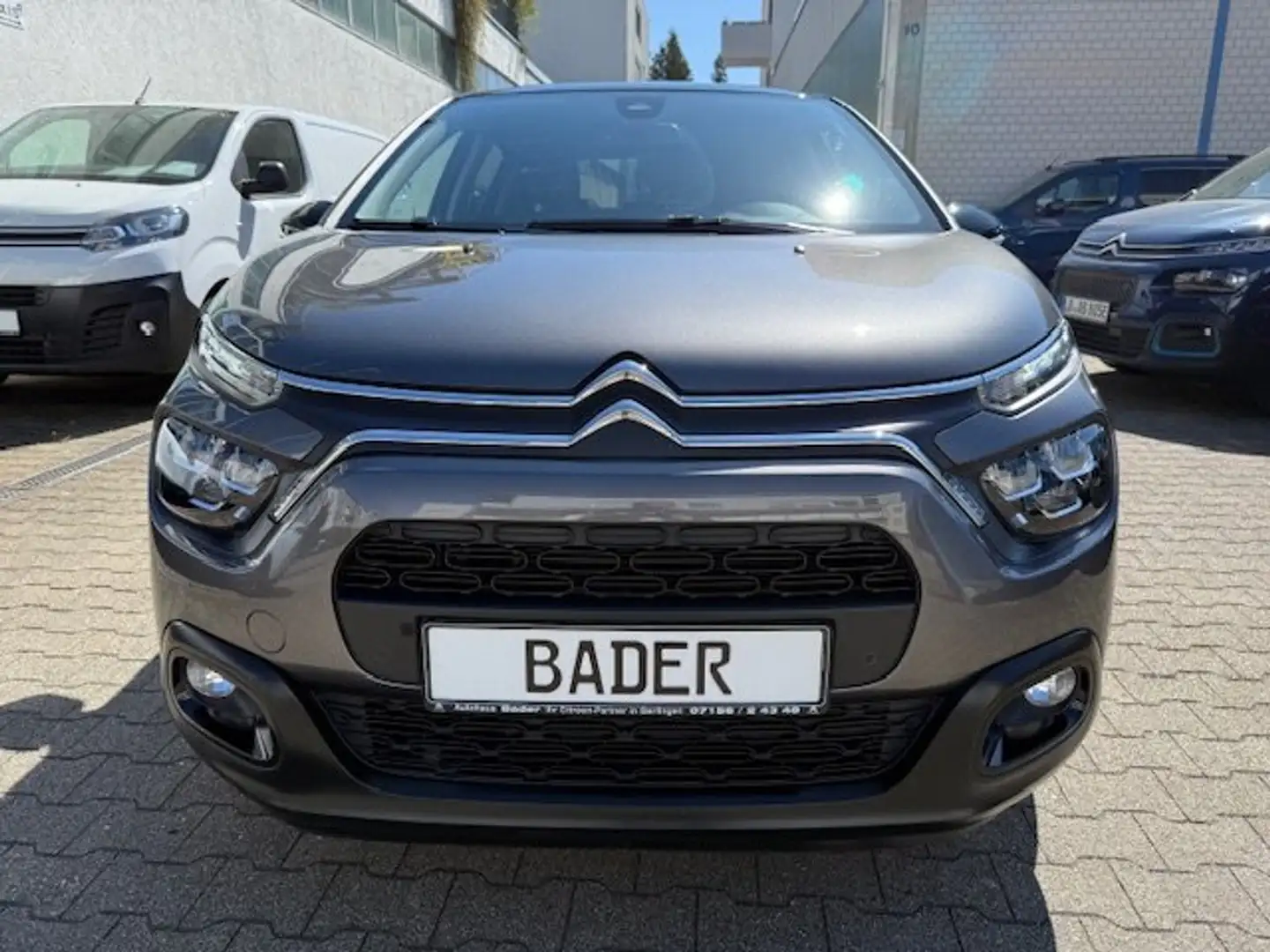 Citroen C3 Shine Pack 110 AUTOMATIK PDC vorne und hinten Gris - 2