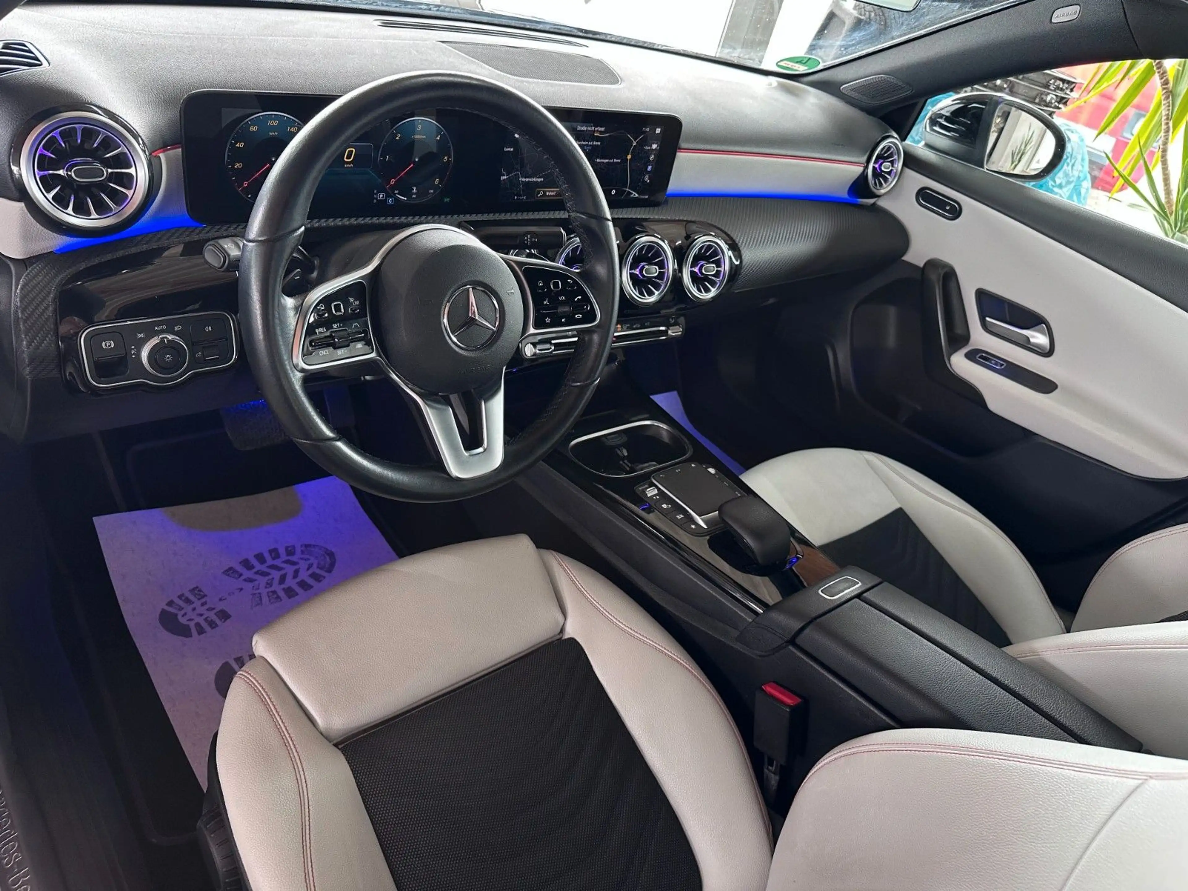 Mercedes-Benz A 200 d 8G*Kam*Spur*Navi*LED*Widescreen*Ambiente — photo 9
