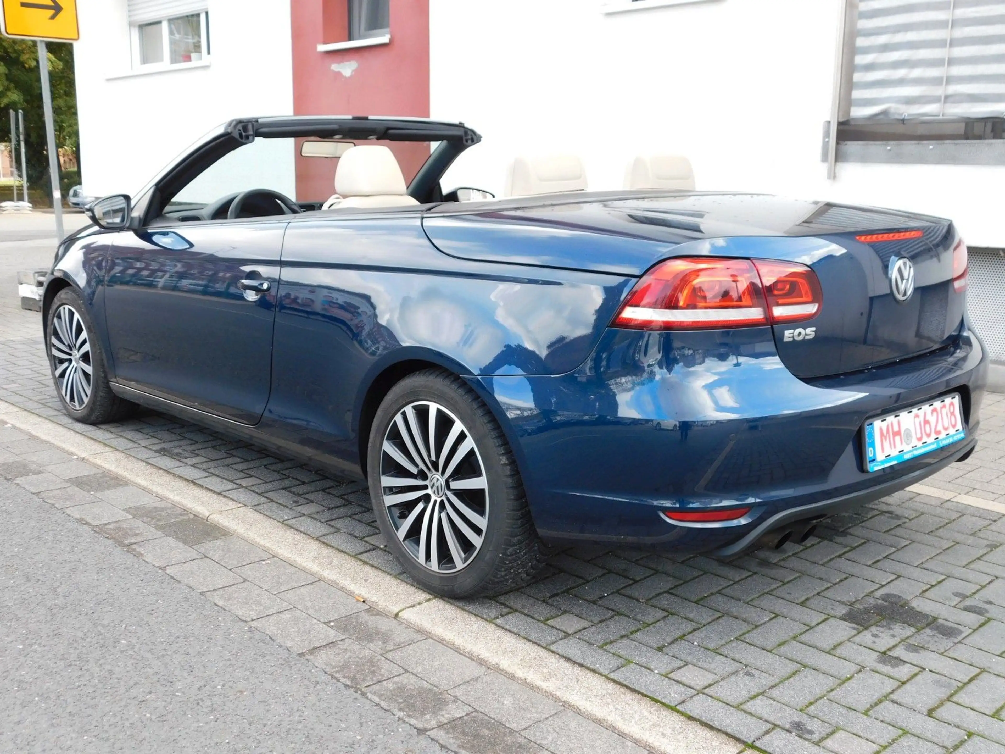 Volkswagen Eos Cabriolet 2.0 TDI DSG/Leder/PDC/Sport Paket — photo 2
