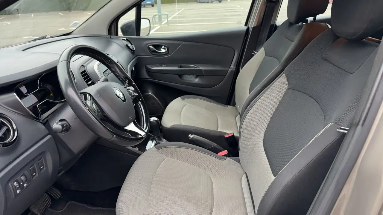 Renault Captur — photo 26