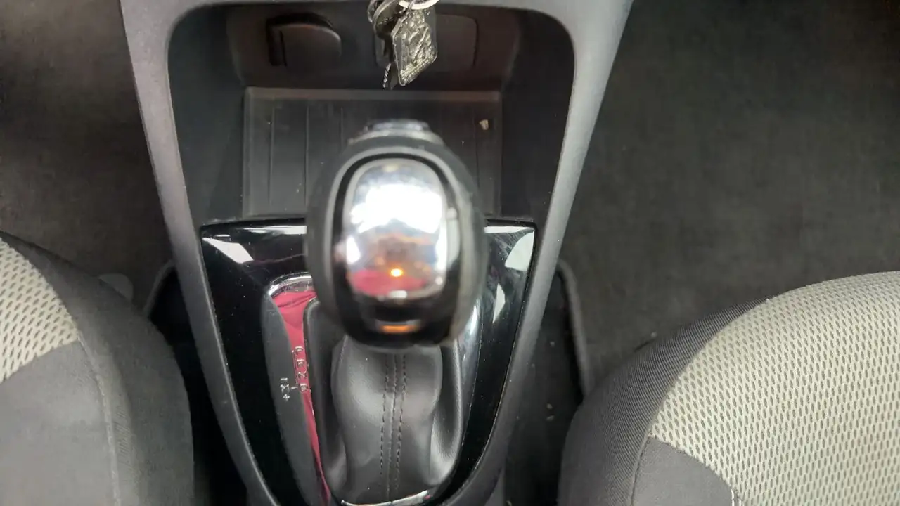 Renault Captur — photo 25