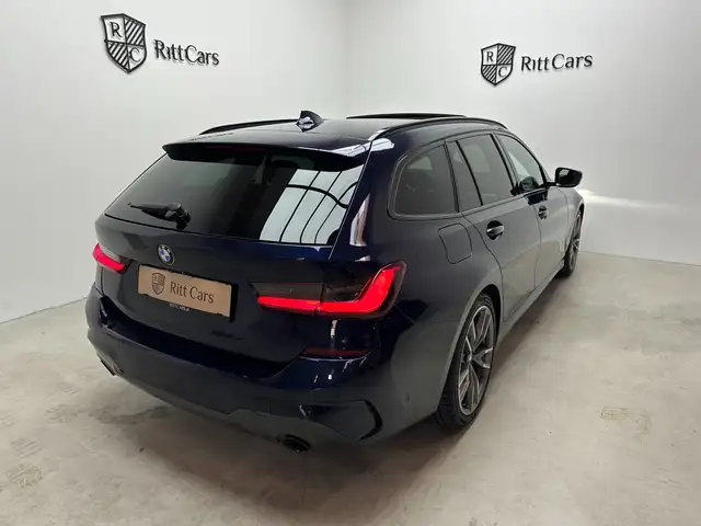BMW 3 Series view 16